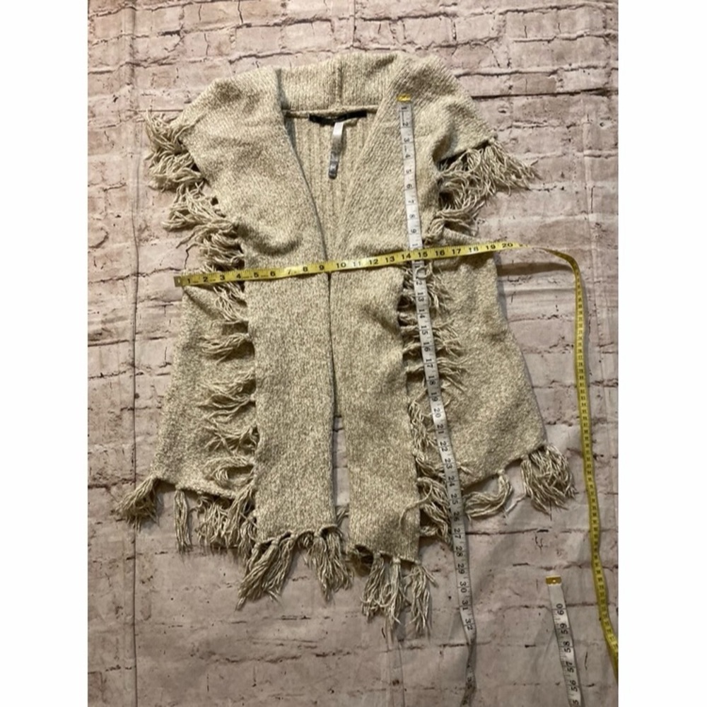 Kensie sleeveless fringe cream/tan knit cardigan size M - Picture 10 of 10